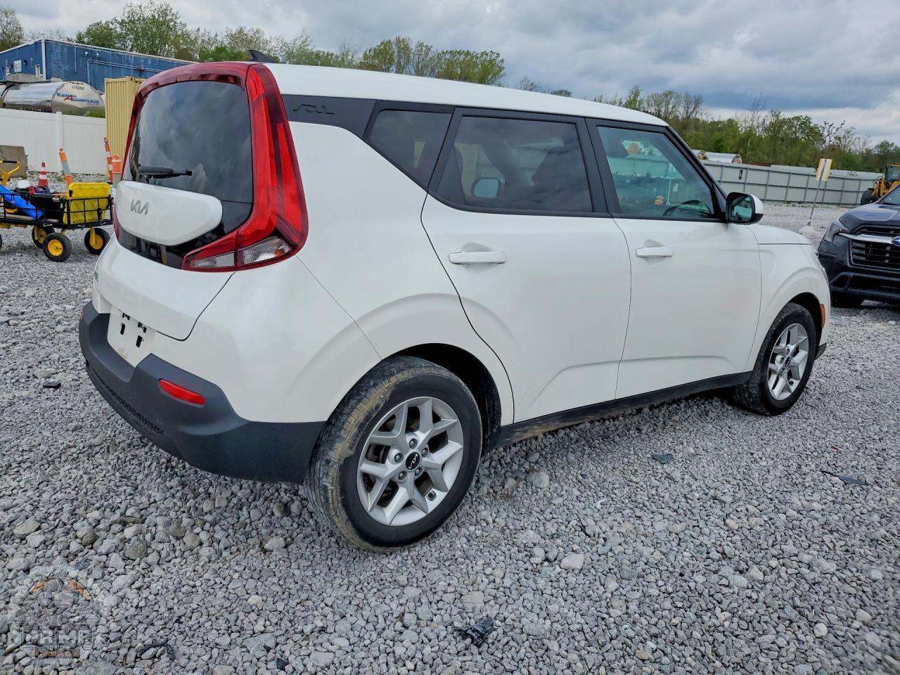 2022 KIA SOUL — фото 3