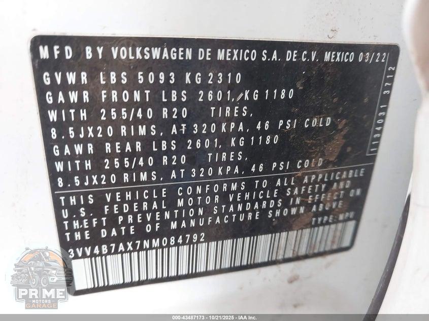 2022 VOLKSWAGEN TIGUAN 2.0T SEL R-LINE — фото 9