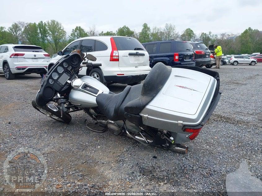 2015 HARLEY-DAVIDSON FLHTCUL (ULTRA CLASSIC LOW) ULTRA CLASSIC LOW — фото 3