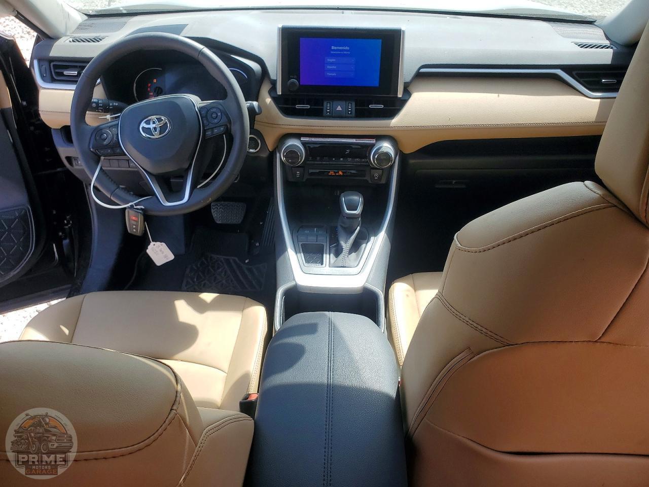 2025 TOYOTA RAV4 — фото 15