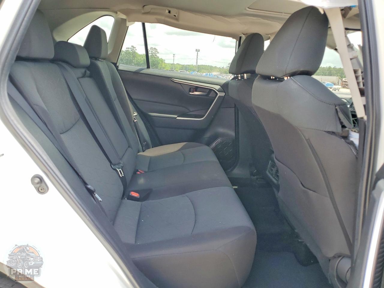 2023 TOYOTA RAV4 — фото 11