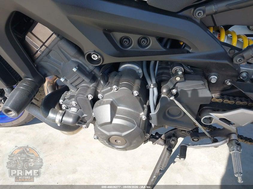 2015 YAMAHA FZ09 — фото 9