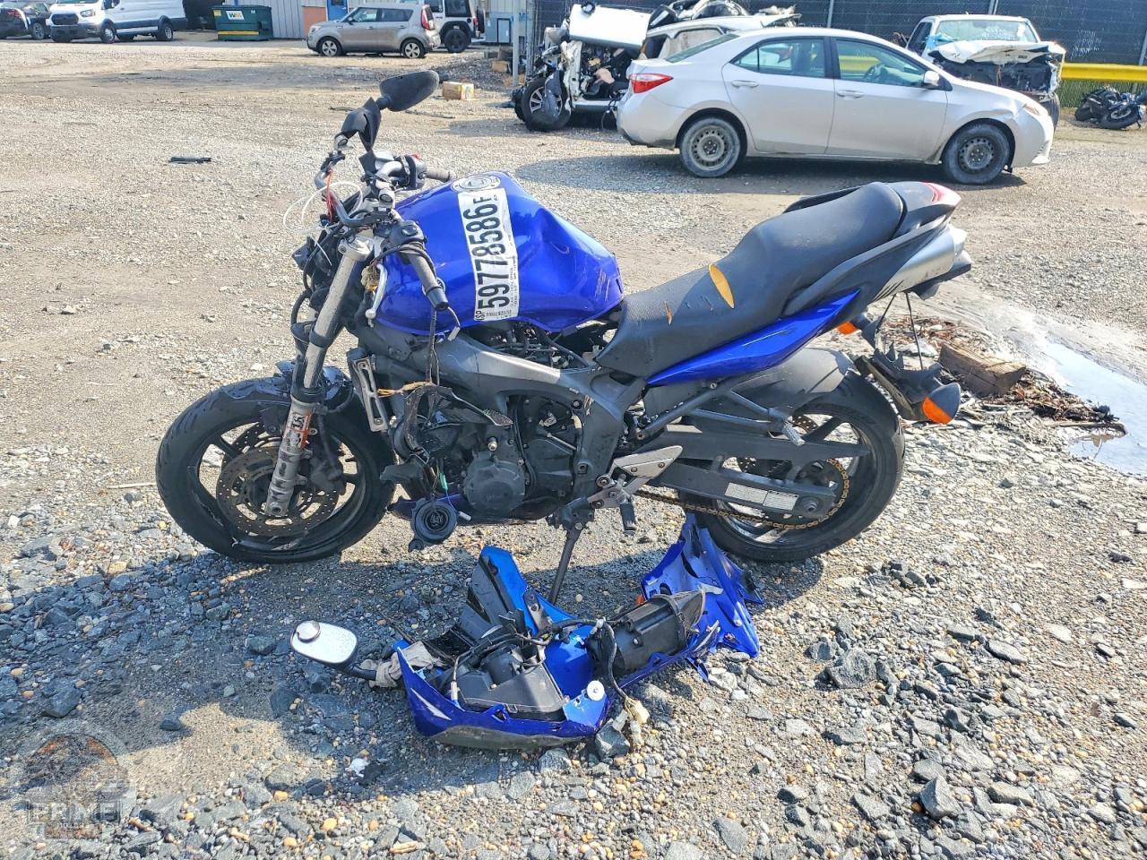 2006 YAMAHA FZ6 — фото 8
