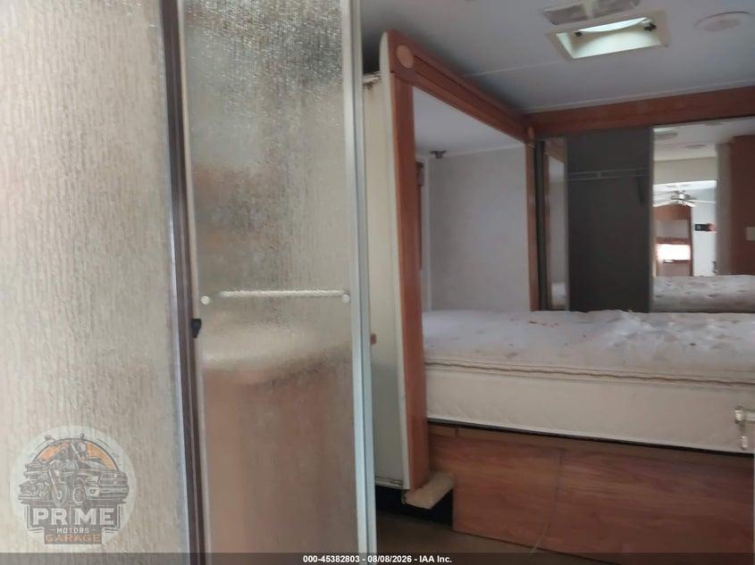 2004 GULF STREAM COACH MAKO FIFTH WHEEL SER — фото 5