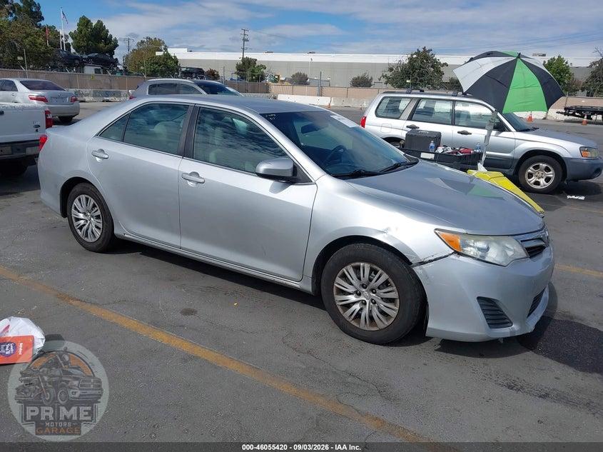 2014 TOYOTA CAMRY LE — фото 1
