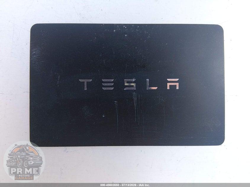 2022 TESLA MODEL Y PERFORMANCE DUAL MOTOR ALL-WHEEL DRIVE — фото 11