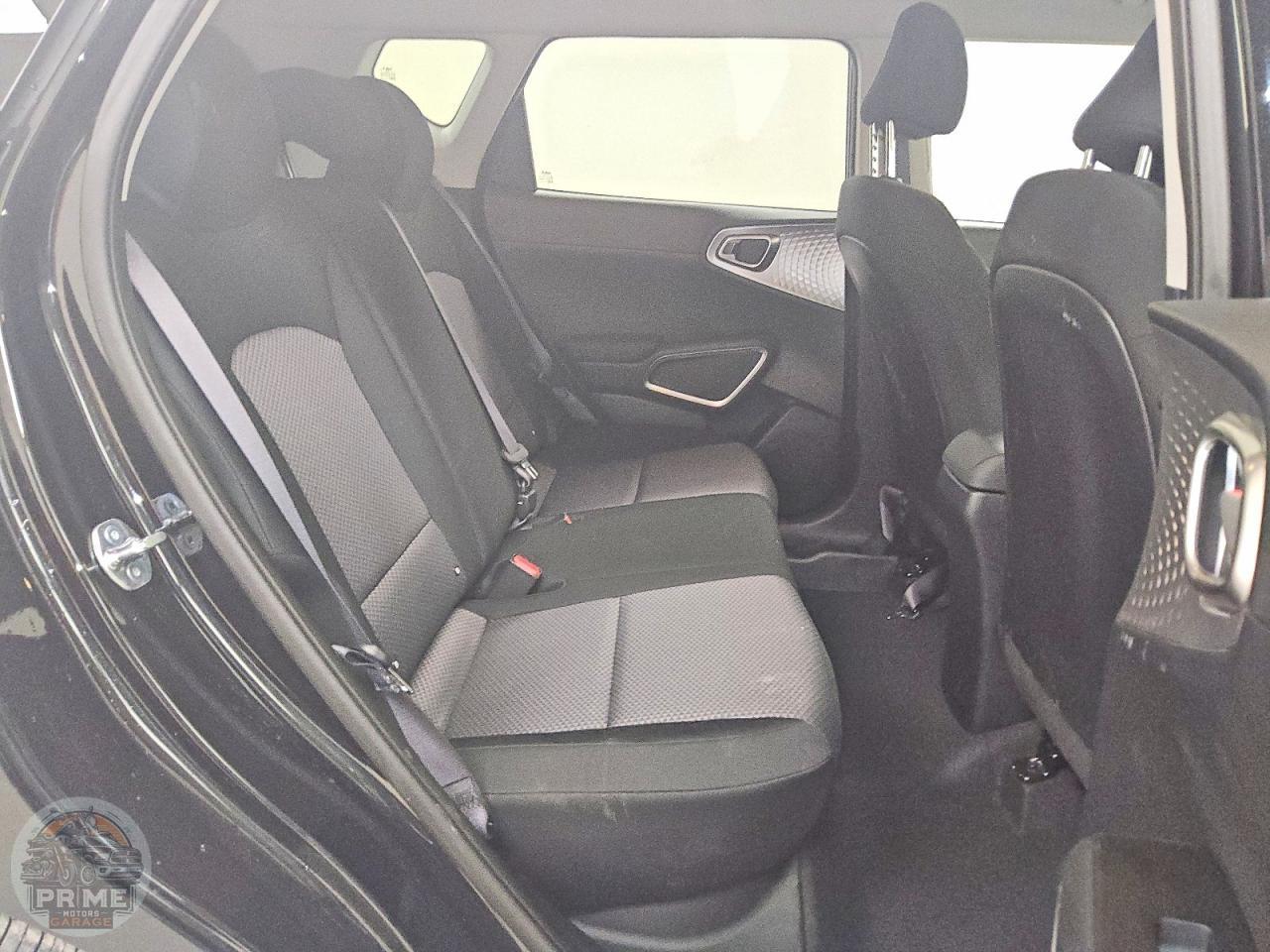 2025 KIA SOUL — фото 11