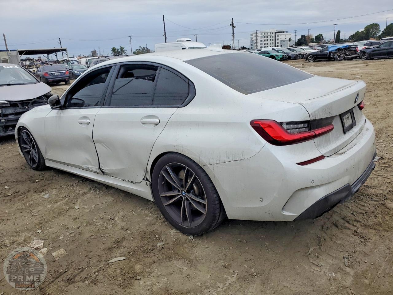 2021 BMW 3 SERIES — фото 2