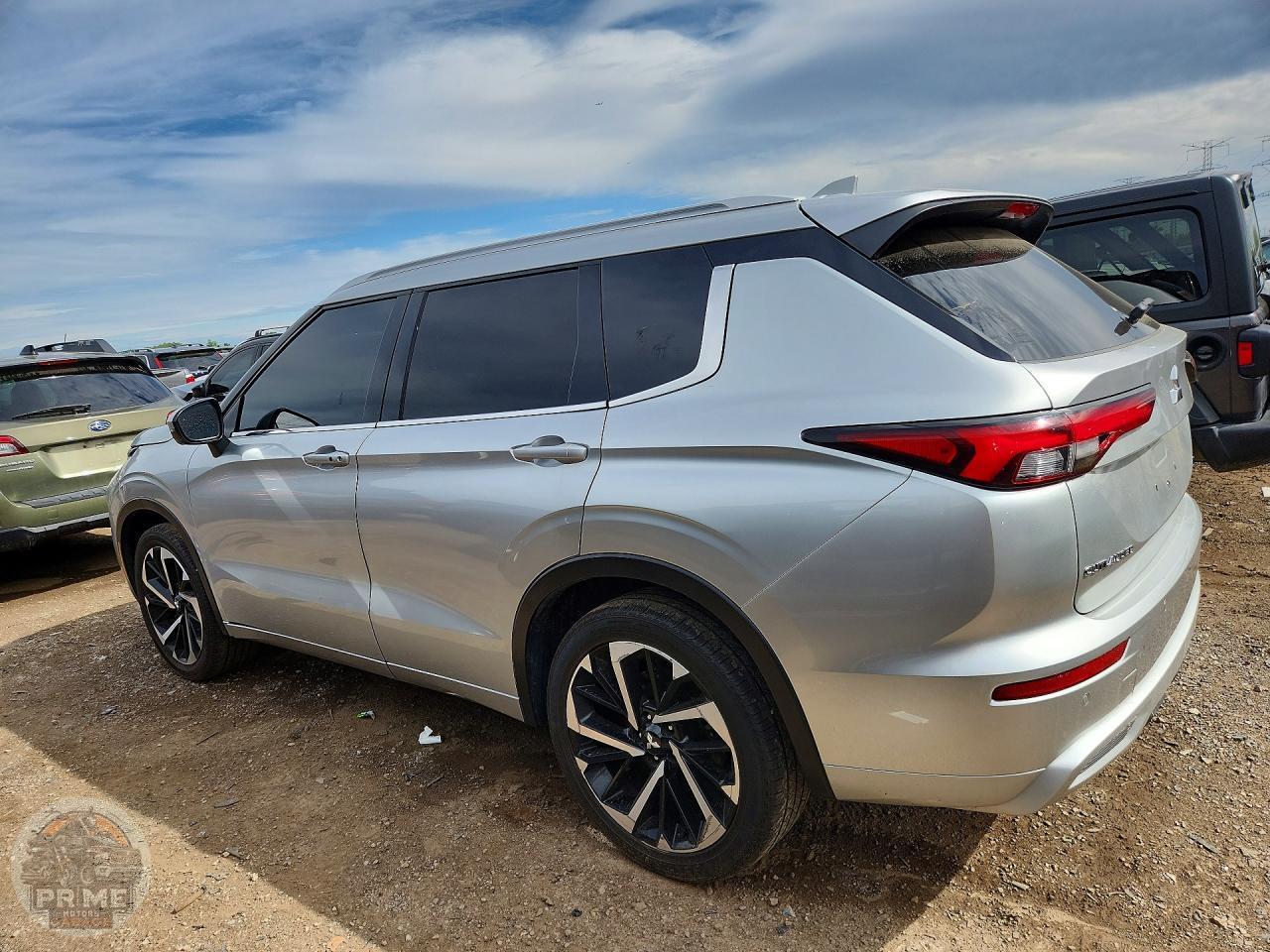 2022 MITSUBISHI OUTLANDER — фото 3