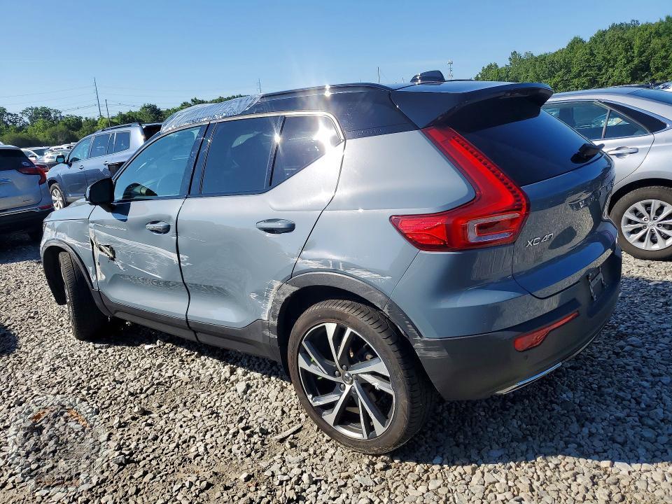 2020 VOLVO XC40 — фото 6
