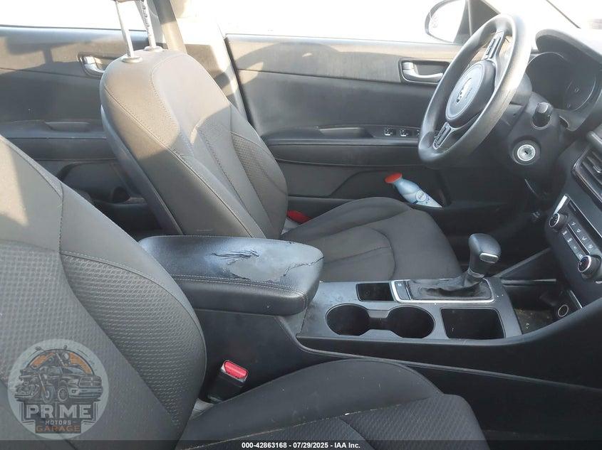 2016 KIA OPTIMA LX — фото 5