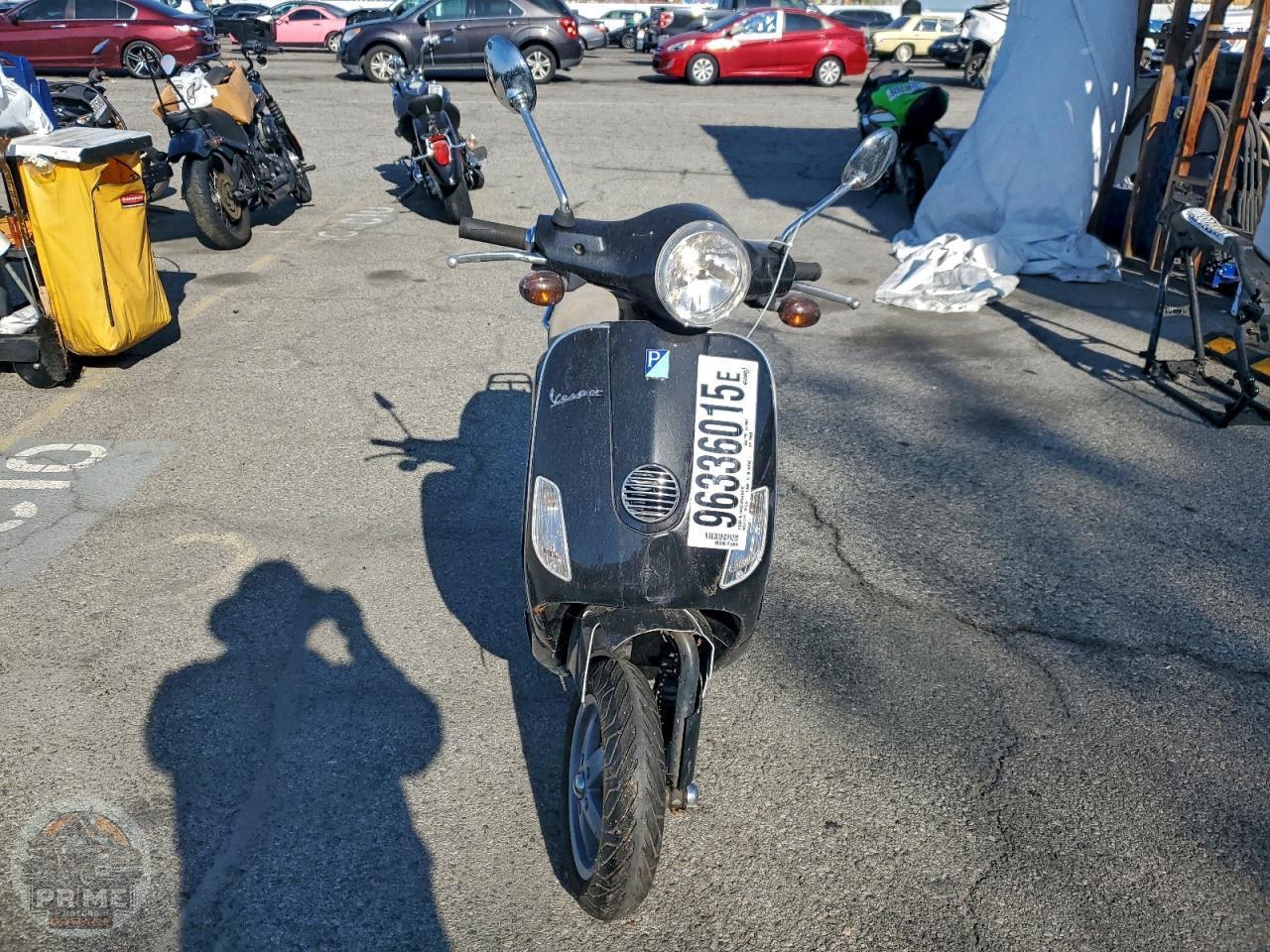2010 VESPA LX — фото 2