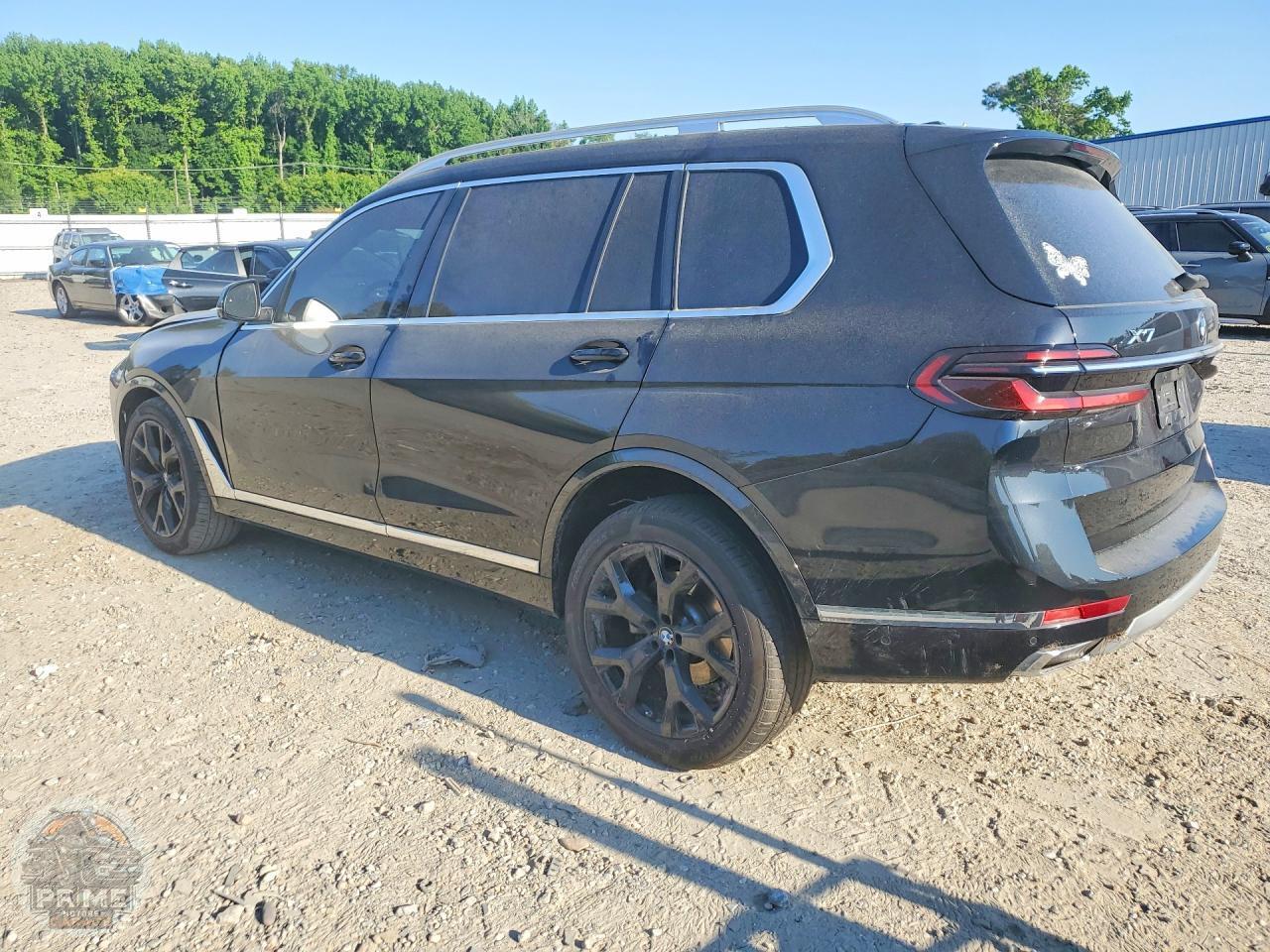2024 BMW X7 — фото 2