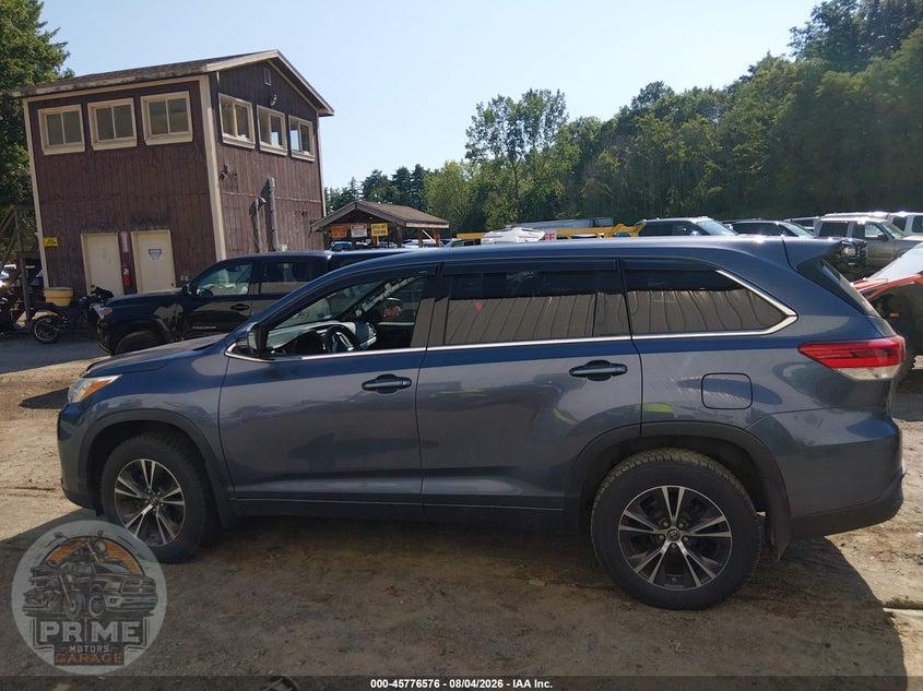 2018 TOYOTA HIGHLANDER LE — фото 15