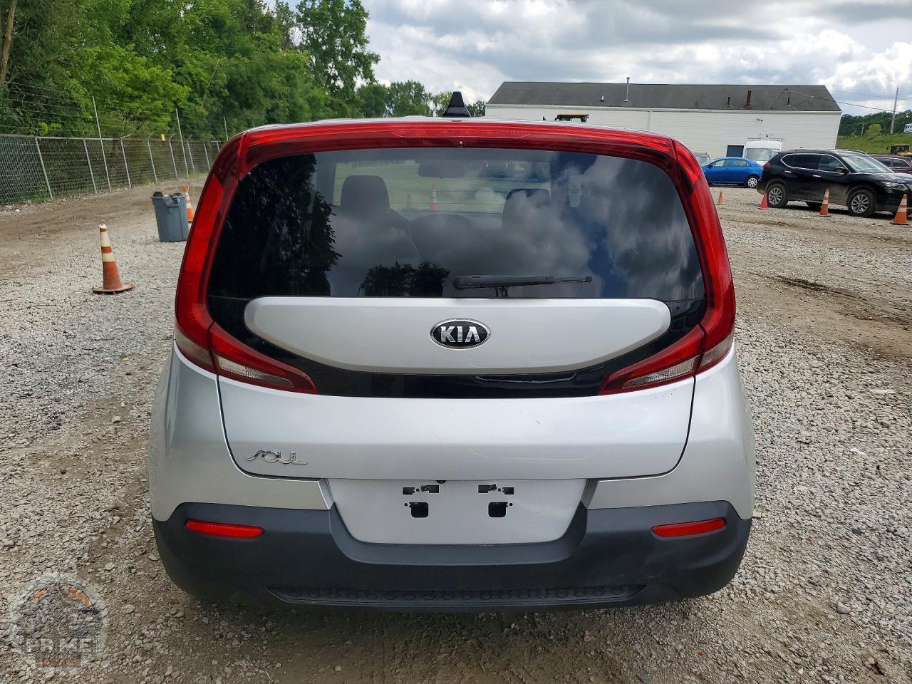2021 KIA SOUL — фото 6