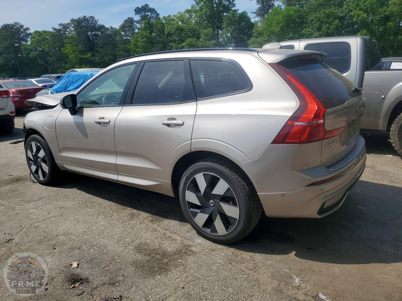 2024 VOLVO XC60 — фото 2