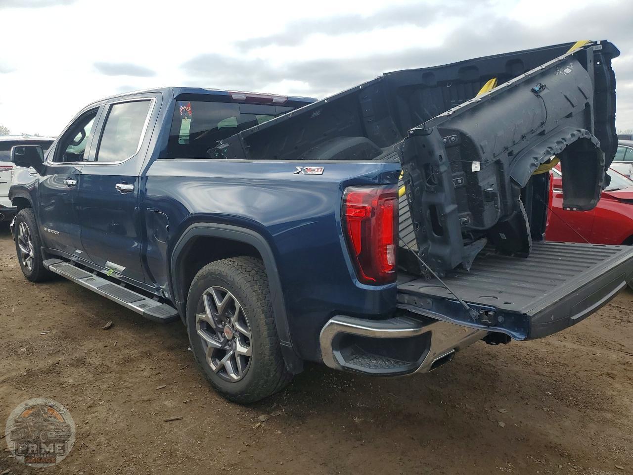 2023 GMC SIERRA — фото 2