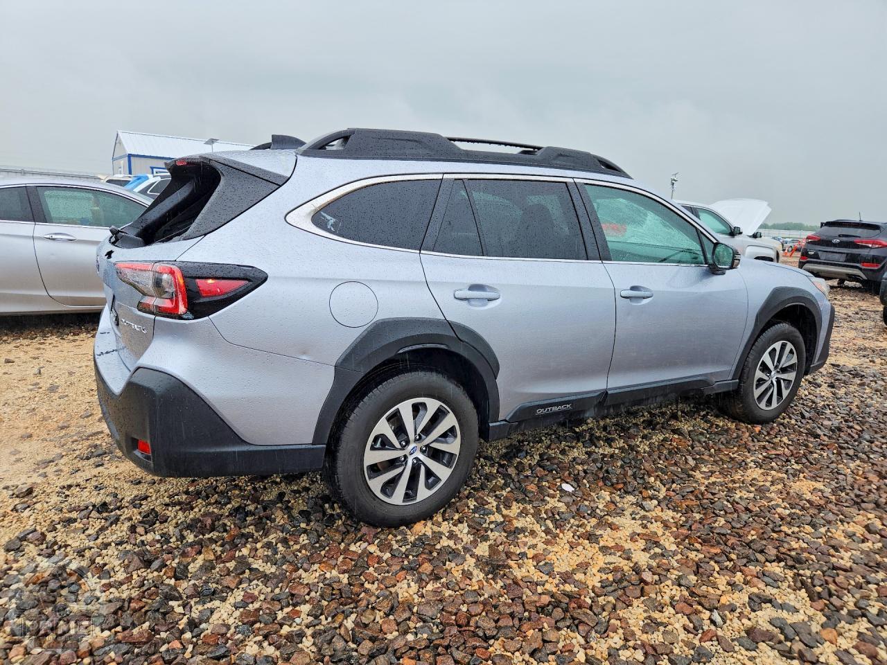 2025 SUBARU OUTBACK — фото 3