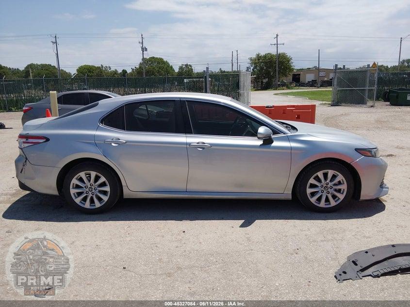 2018 TOYOTA CAMRY LE — фото 14