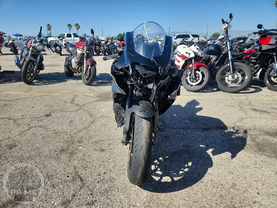 2024 YAMAHA YZFR7 — фото 2