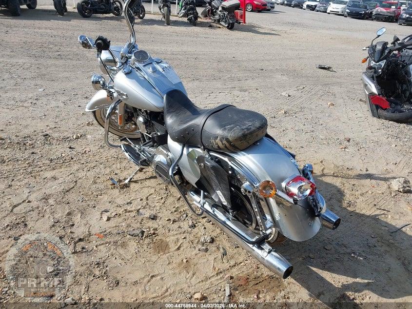 2014 HARLEY-DAVIDSON FLHR (ROAD KING) ROAD KING — фото 3