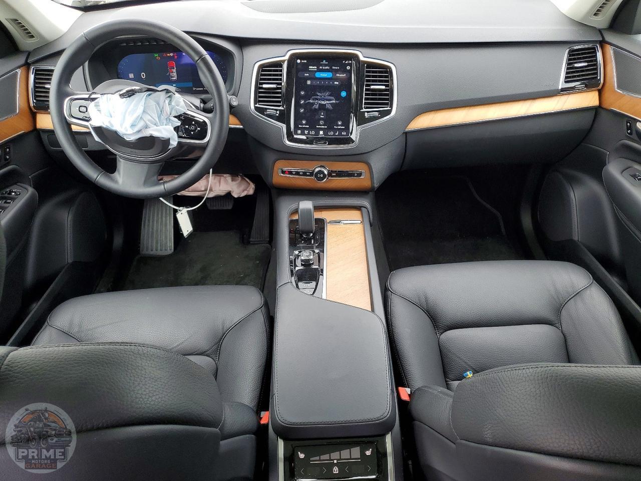 2025 VOLVO XC90 — фото 8