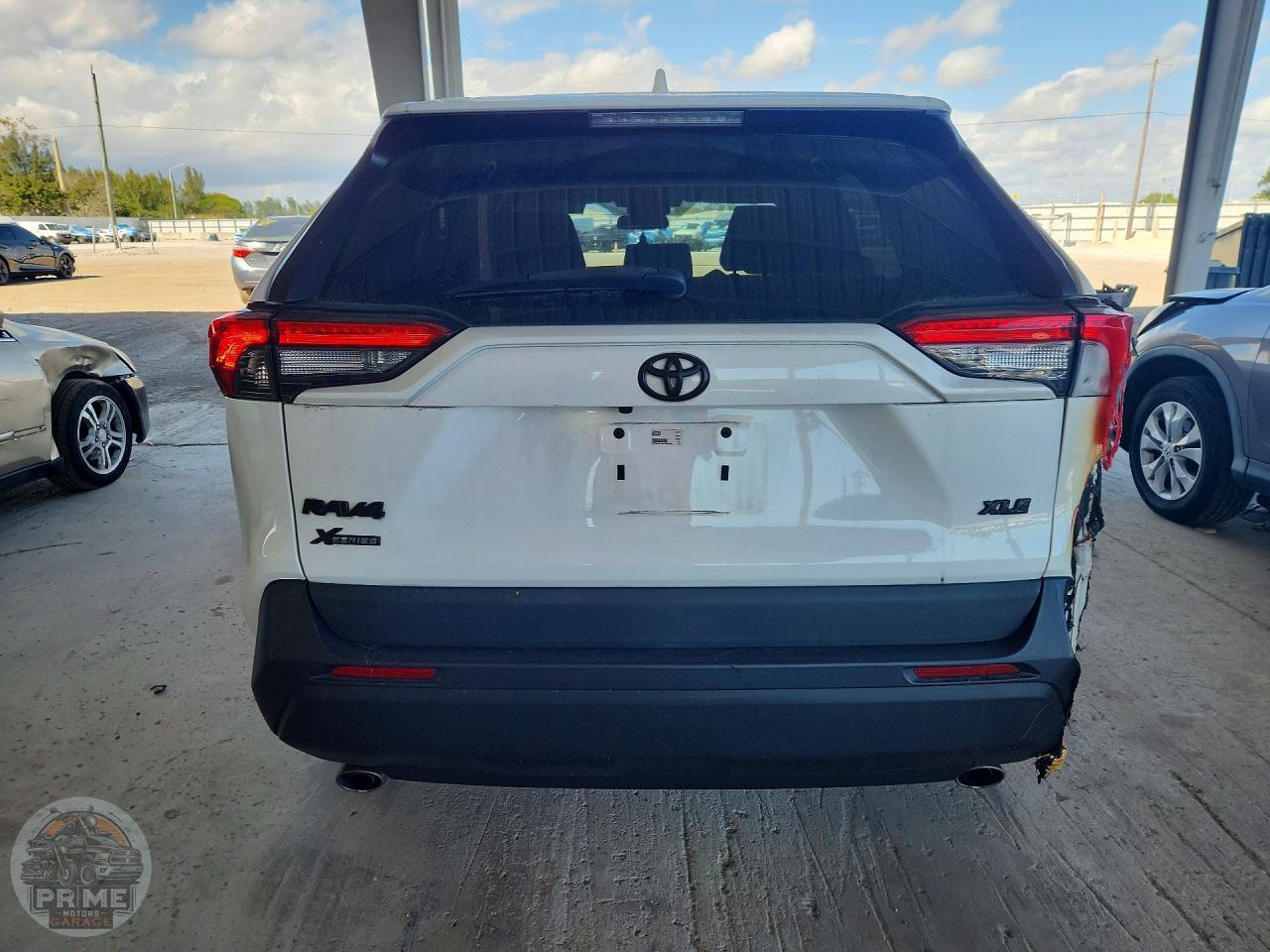 2020 TOYOTA RAV4 — фото 6