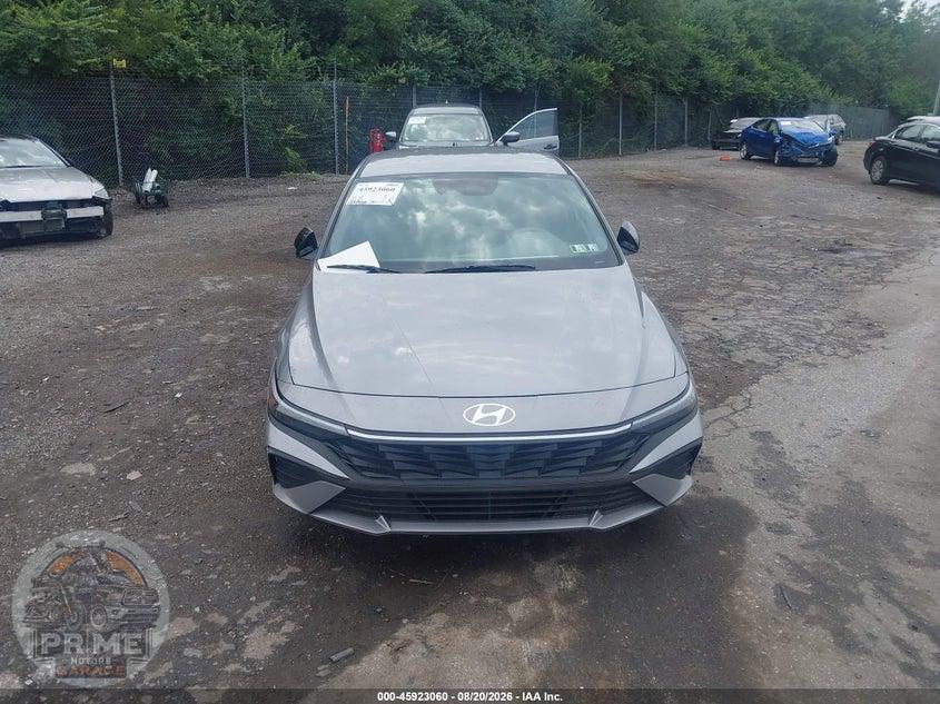 2025 HYUNDAI ELANTRA SEL SPORT — фото 12