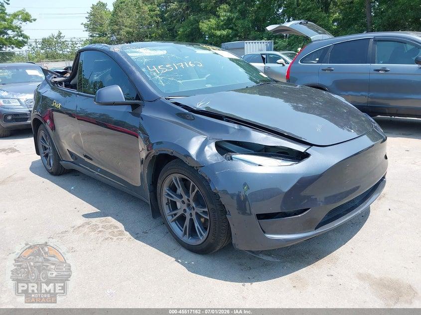2025 TESLA MODEL Y LONG RANGE DUAL MOTOR ALL-WHEEL DRIVE — фото 1