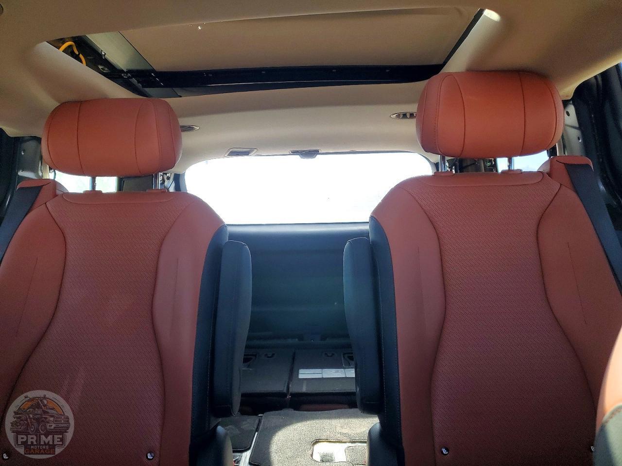 2025 KIA CARNIVAL — фото 10