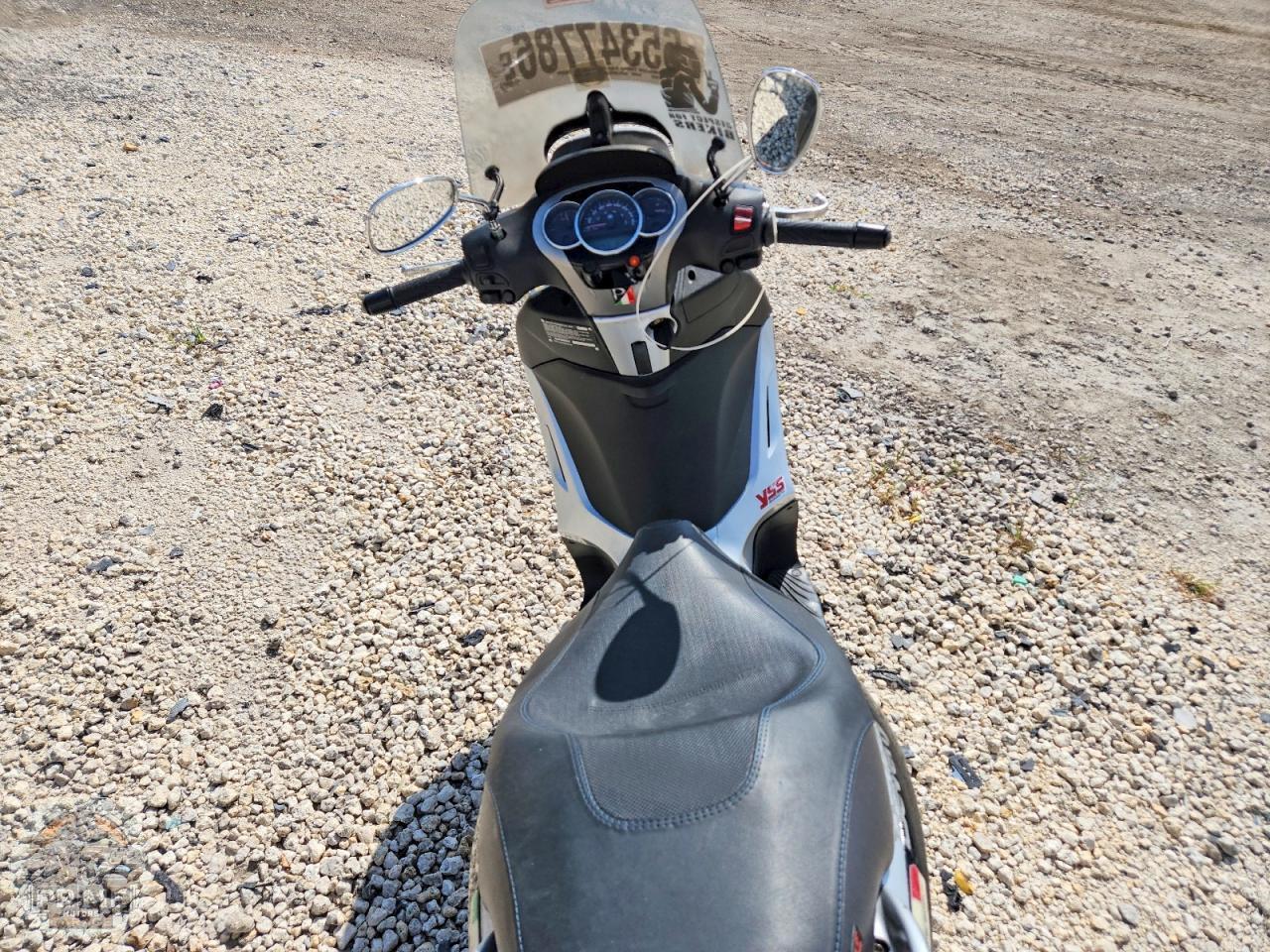 2016 PIAGGIO BV — фото 6