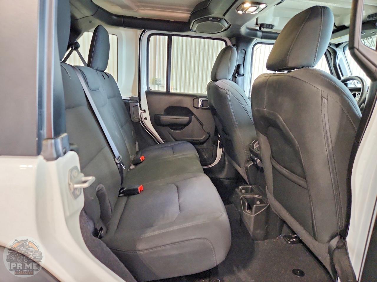 2022 JEEP WRANGLER — фото 10