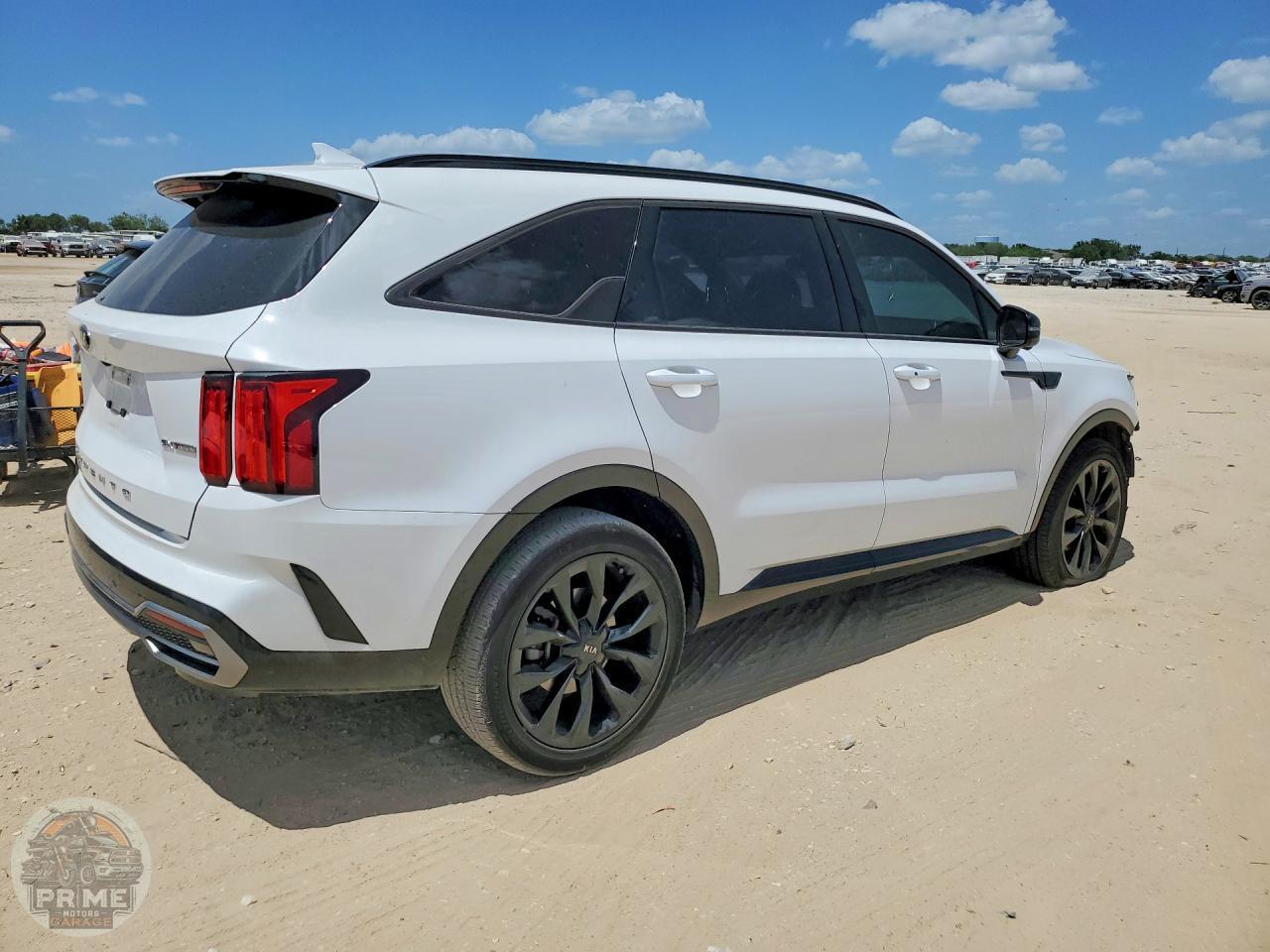 2021 KIA SORENTO — фото 3