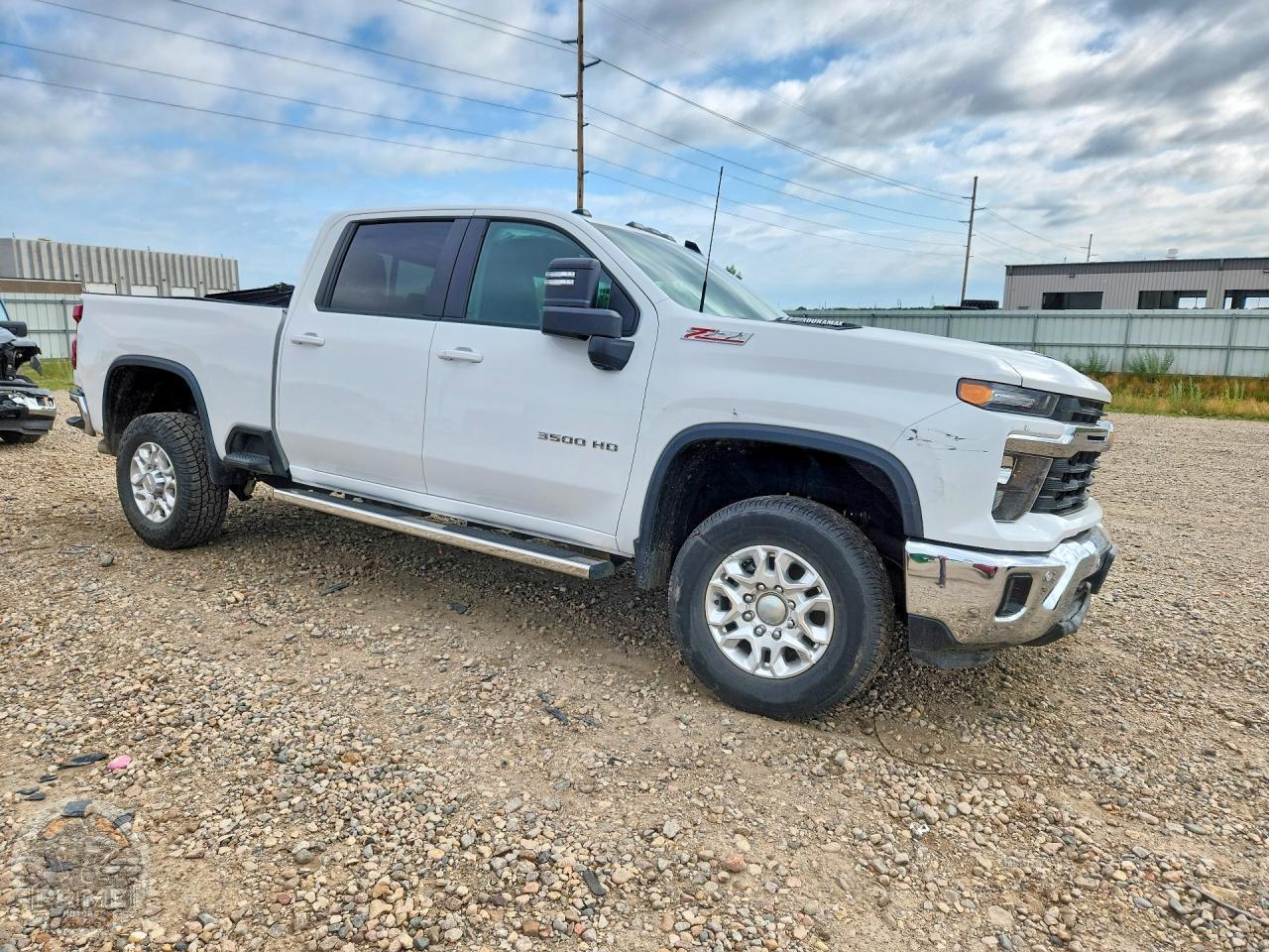 2025 CHEVROLET SILVERADO — фото 4
