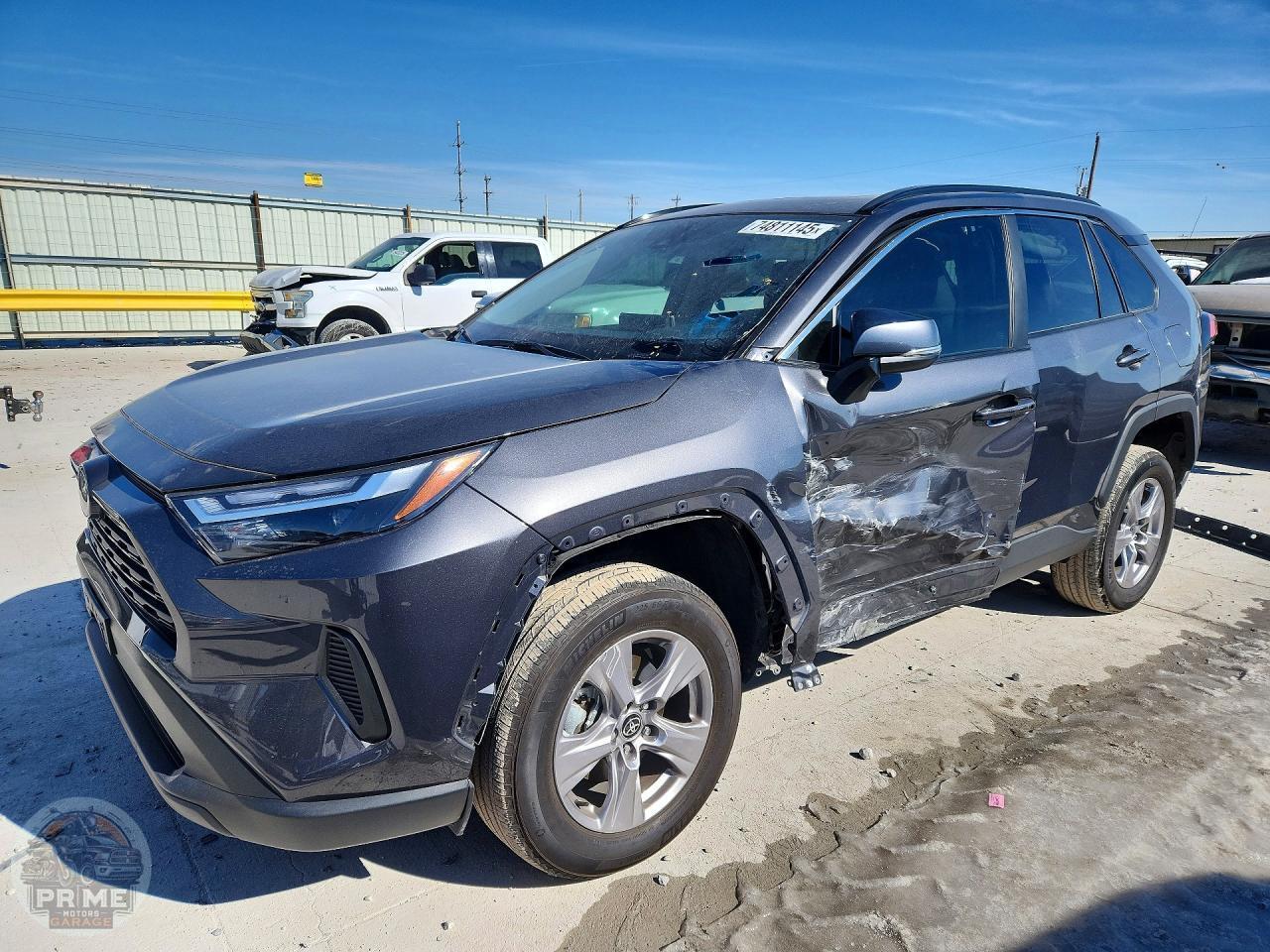 2025 TOYOTA RAV4 — фото 1