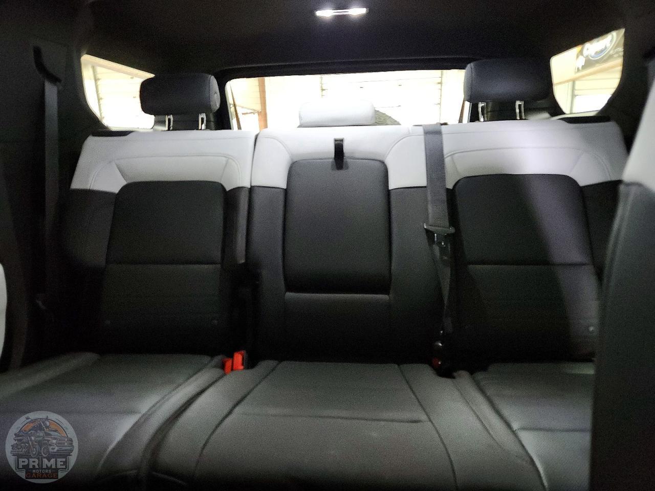 2024 GMC HUMMER — фото 20