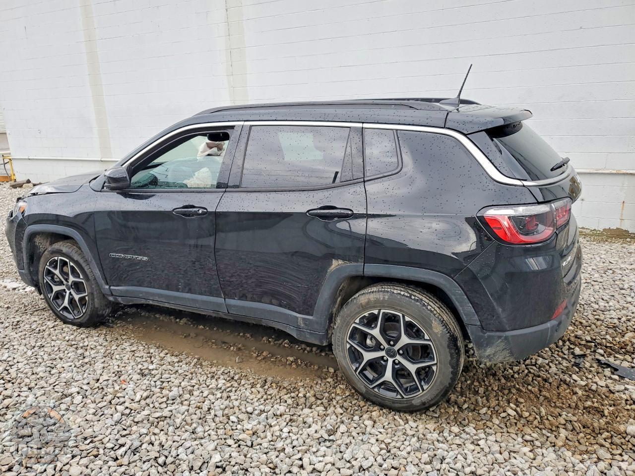 2025 JEEP COMPASS — фото 2