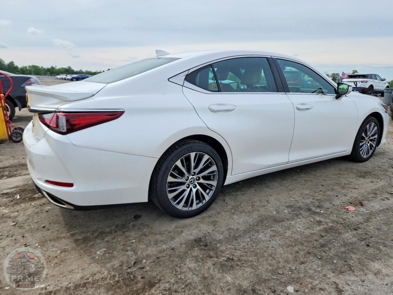 2020 LEXUS ES — фото 3