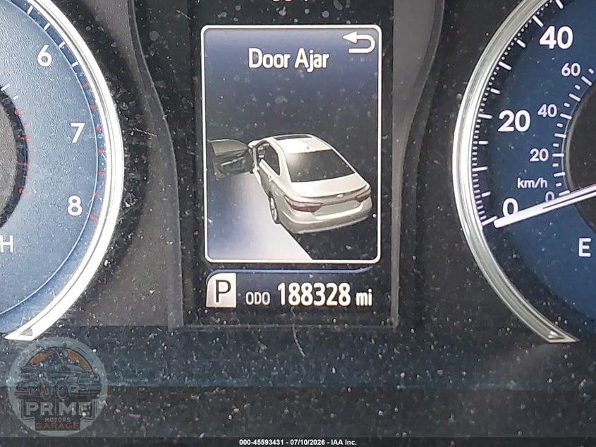 2016 TOYOTA CAMRY LE — фото 15