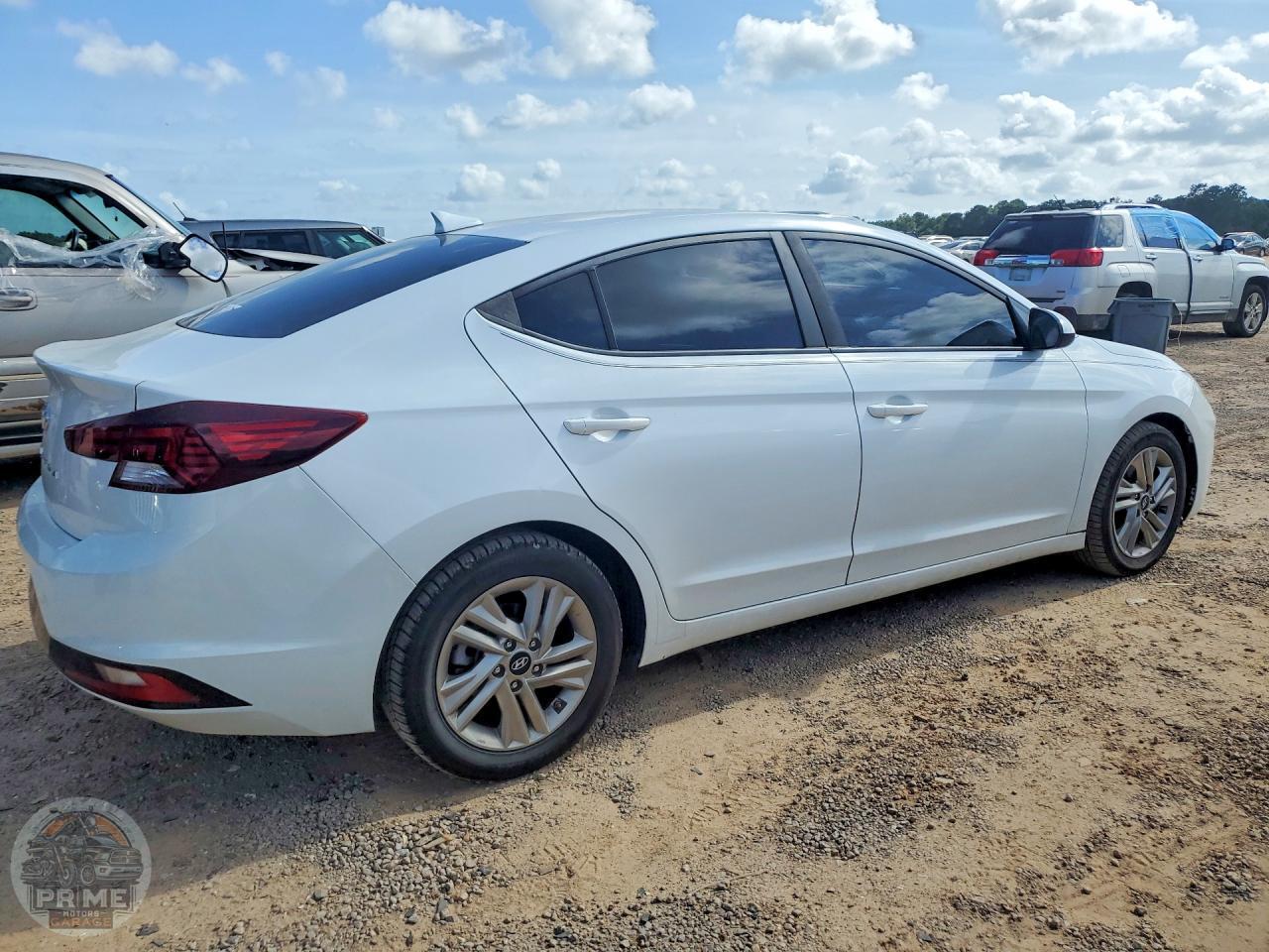 2020 HYUNDAI ELANTRA — фото 3