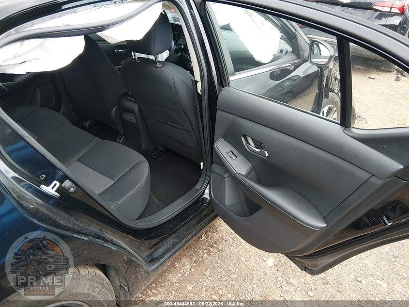 2023 NISSAN SENTRA SV XTRONIC CVT — фото 8