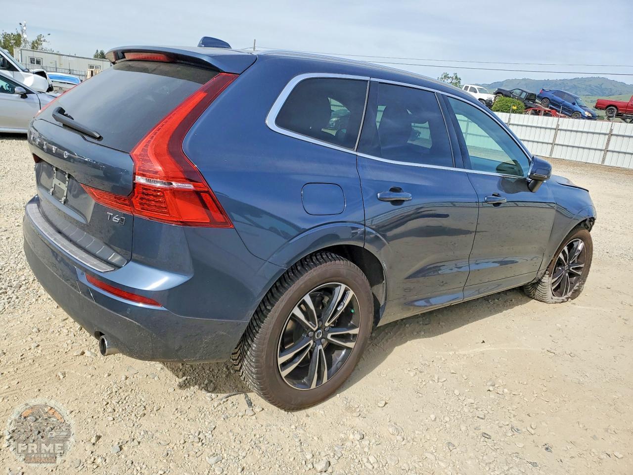 2020 VOLVO XC60 — фото 3
