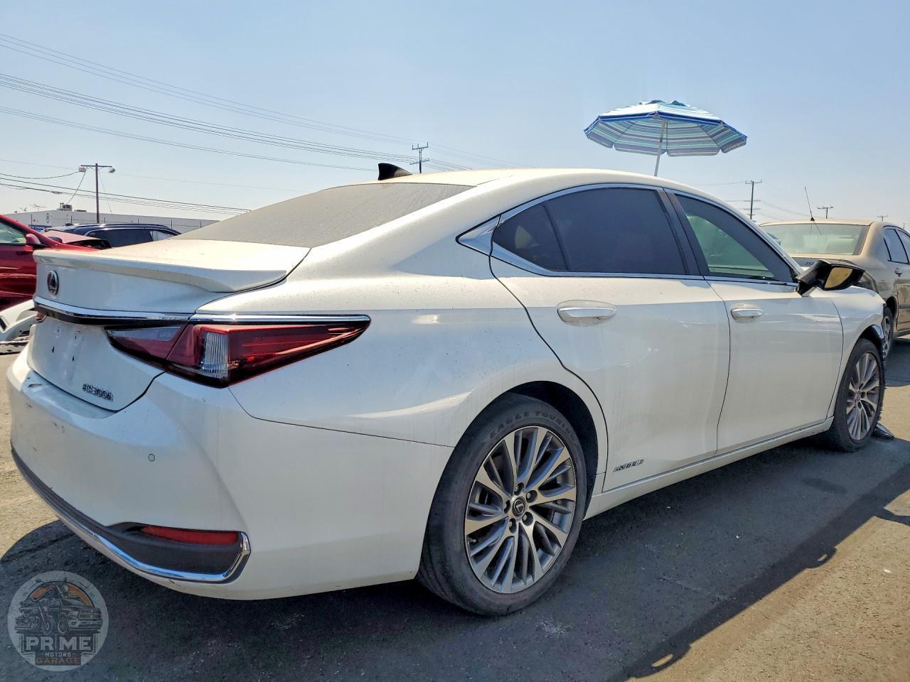 2020 LEXUS ES — фото 3