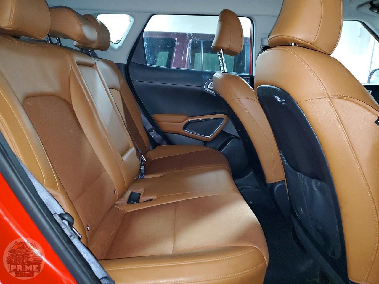2025 KIA SOUL — фото 10