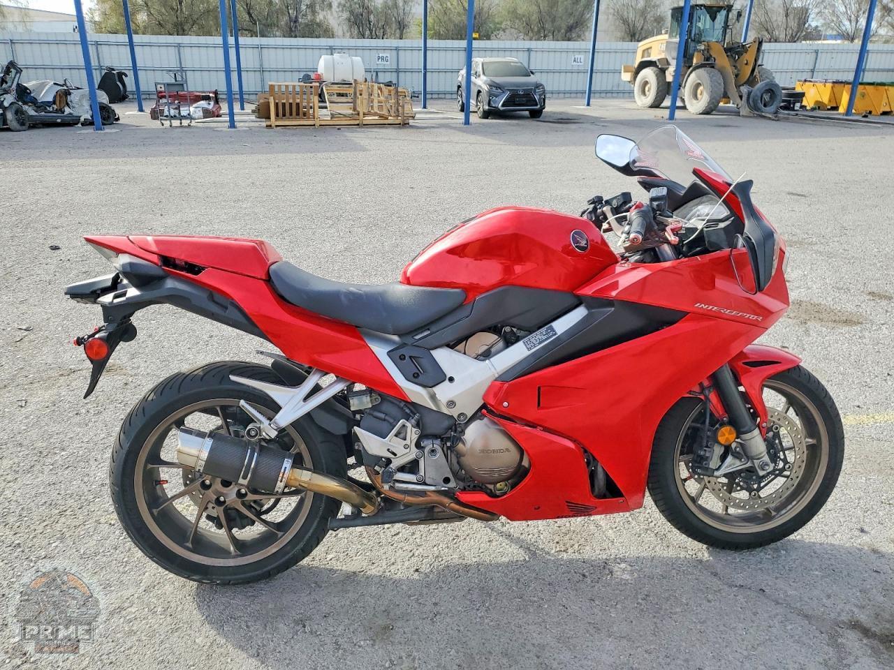 2015 HONDA VFR800 — фото 1