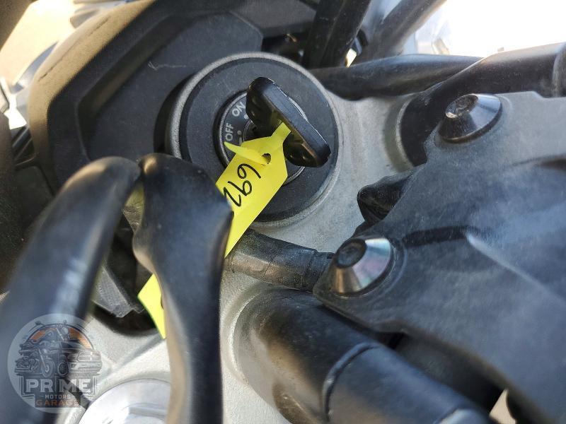 2015 YAMAHA FZ07 — фото 8