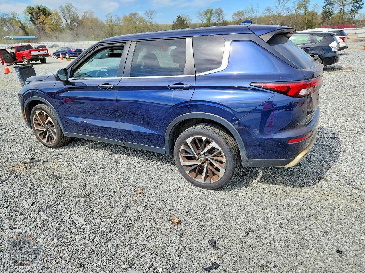 2022 MITSUBISHI OUTLANDER — фото 4