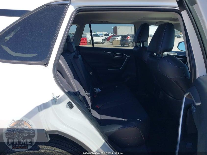 2025 TOYOTA RAV4 XLE PREMIUM — фото 8