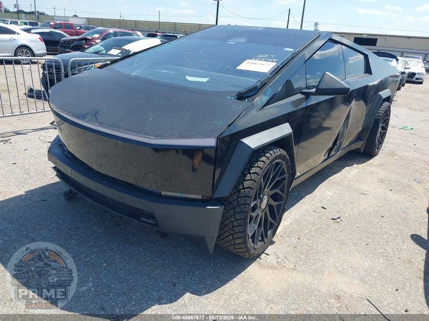 2024 TESLA CYBERTRUCK ALL-WHEEL DRIVE — фото 2