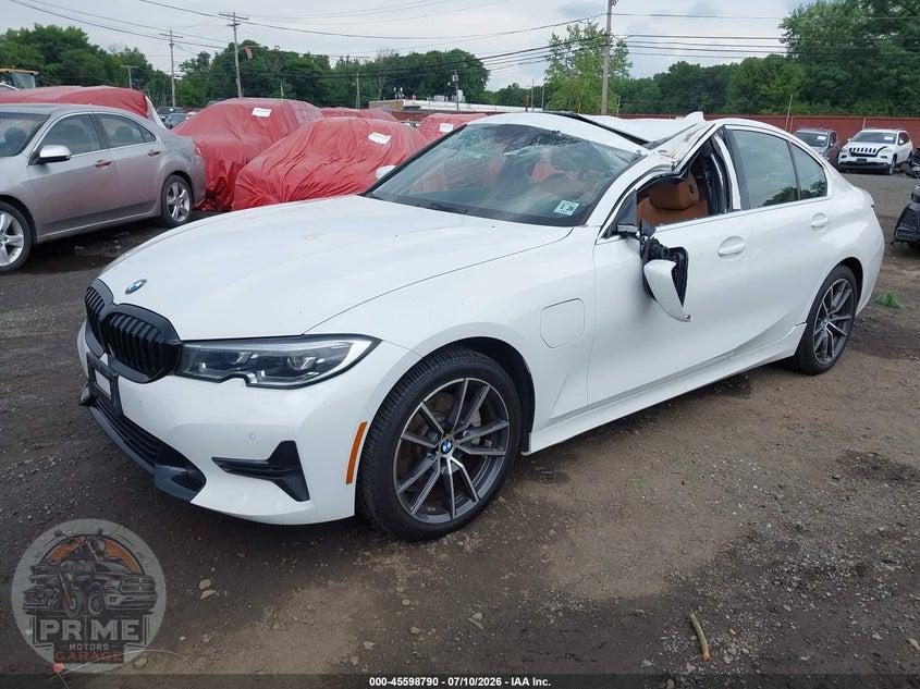 2021 BMW 330E XDRIVE — фото 2